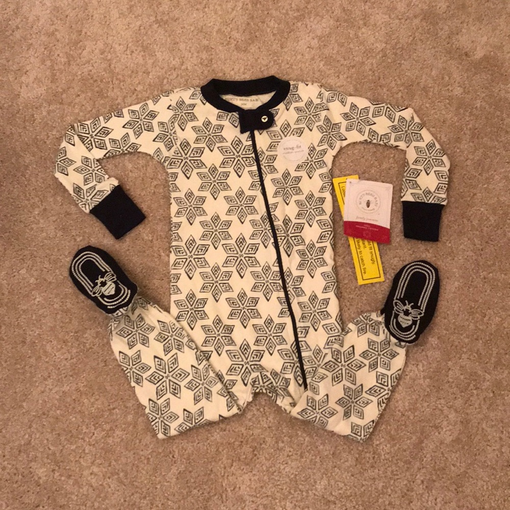 NWT Burts bees put it sleeper 24m